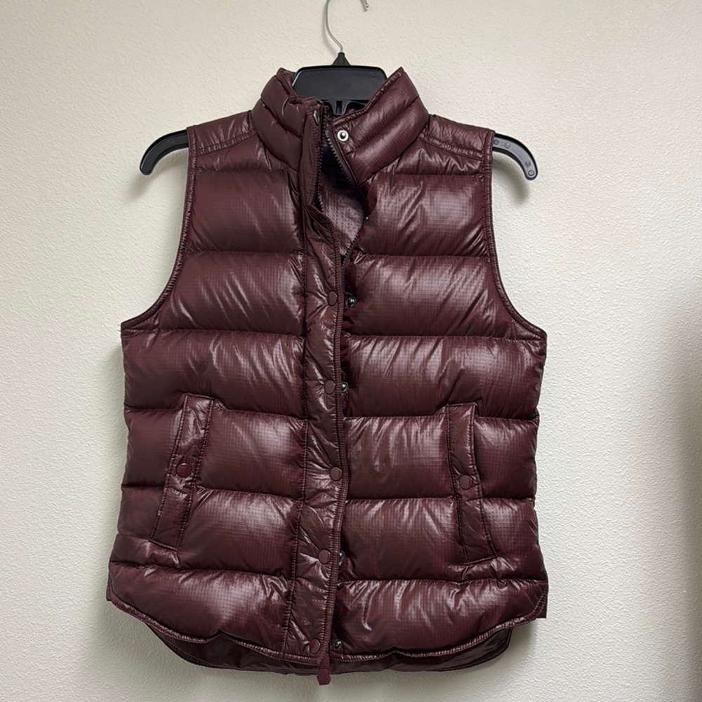 J Crew Maroon Puffer Vest
